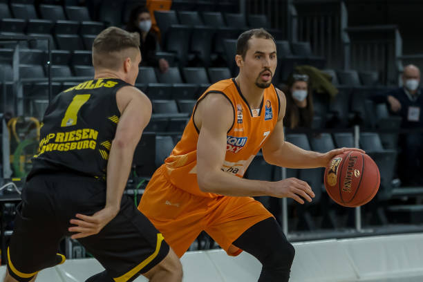 拜仁榜首 拜仁榜首